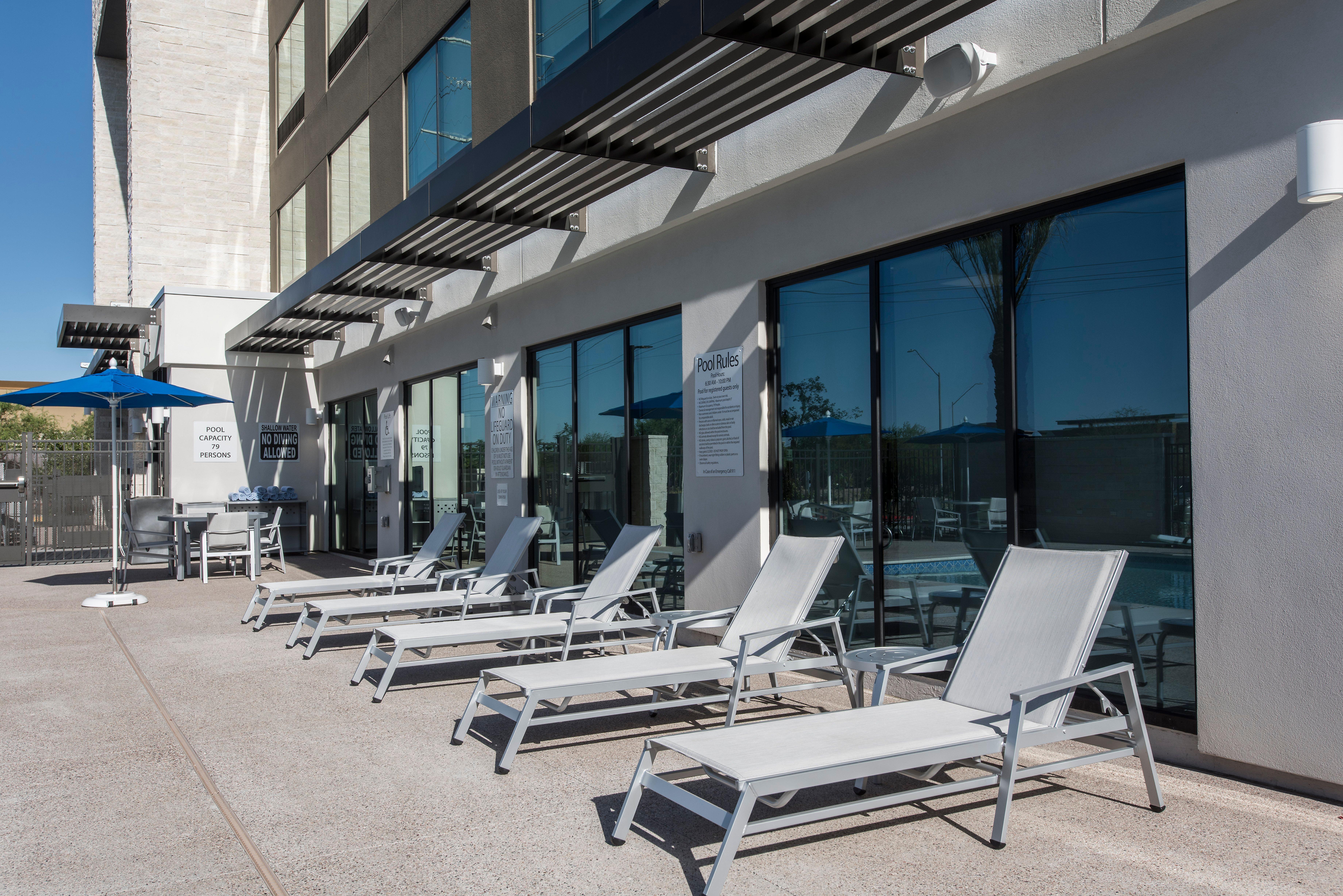Holiday Inn Express & Suites - Phoenix North - Happy Valley By Ihg Exterior photo